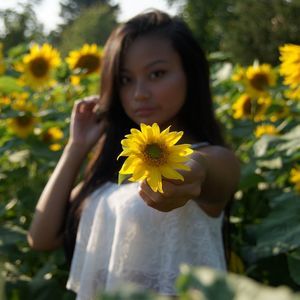 Meet your Posher, Lorabelle